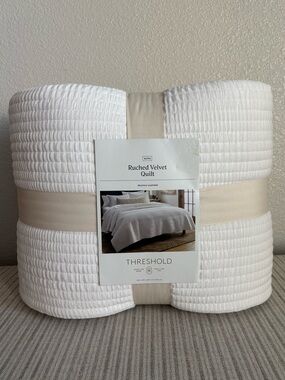 NWT King Ruched Velvet Quilt Ivory - Threshold